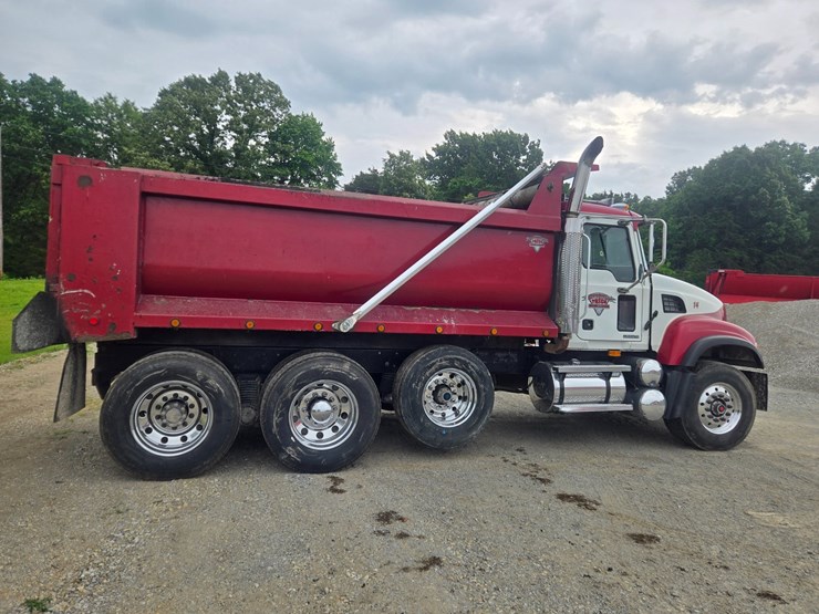 #24355-•-2004-mack-cv713-granite-dump-truck-image-20