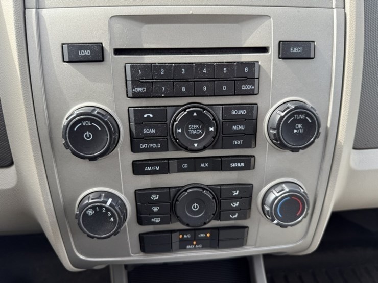 2012-ford-escape-image-28