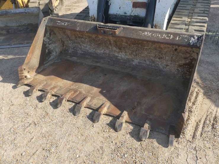 2019-bobcat-t740-image-7