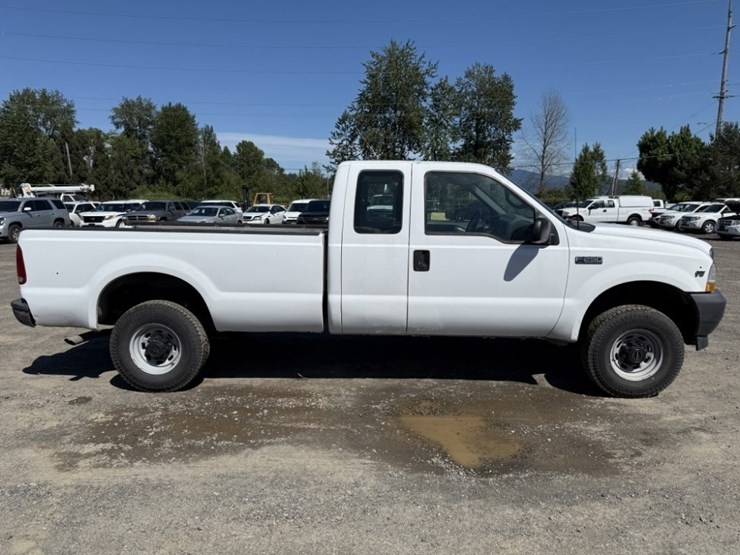 2002-ford-f250-xl-image-3