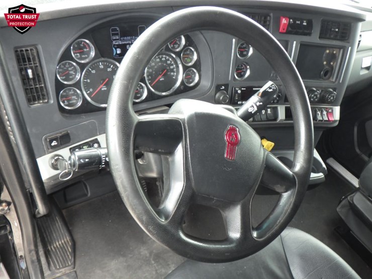 2022-kenworth-t680-image-16