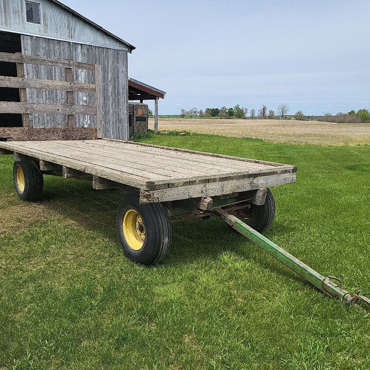 Hay Wagon w/John Deere Running Gear