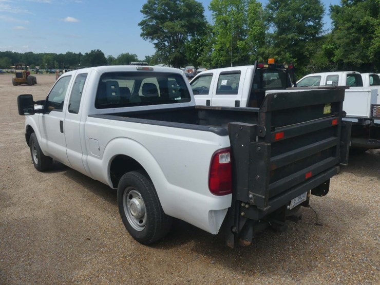 2013-ford-f350-image-4