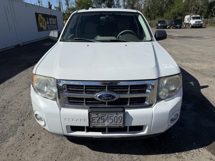 2012-ford-escape-image-8