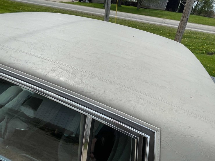 #140-•-1983-buick-park-avenue-(title-in-delay)-(kaukauna,-wi)-image-22