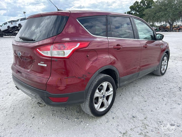 2014-ford-escape-image-3