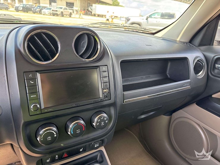 2015-jeep-patriot-image-16