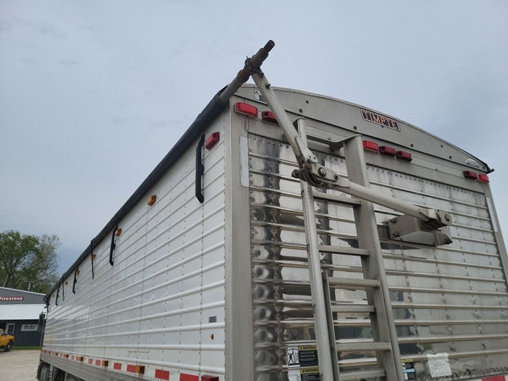 2014-timtpe-tandem-axle-semi-hopper-trailer-image-55