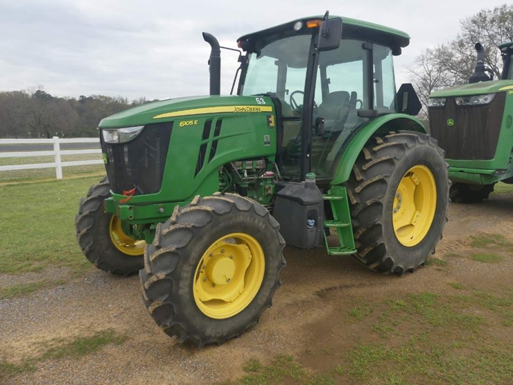 john-deere-6105e-image-1