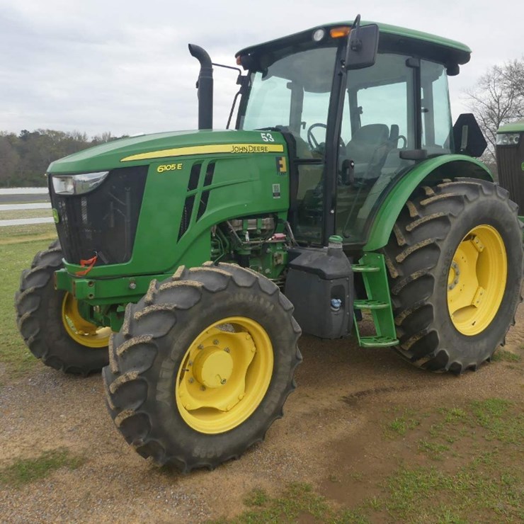 JOHN DEERE 6105E