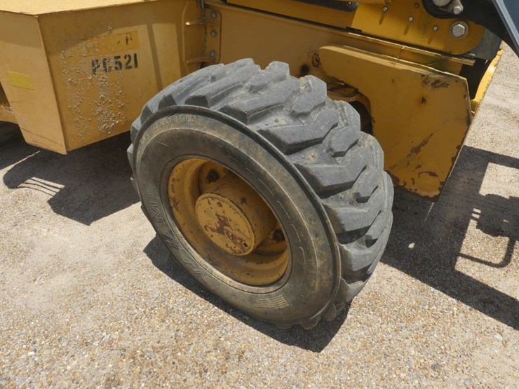 2013-deere-310k-image-11