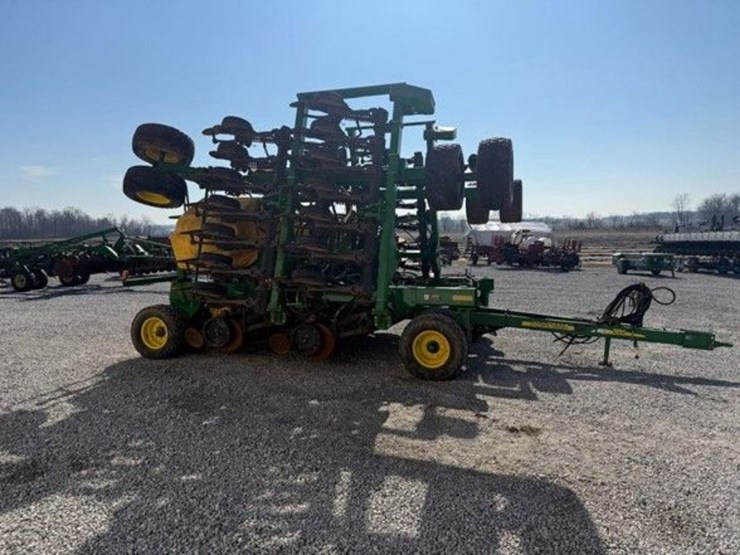 2010-john-deere-1990-image-5