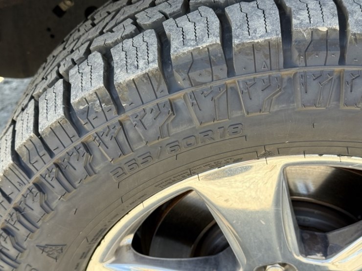 2018-ford-f150-xlt-image-17