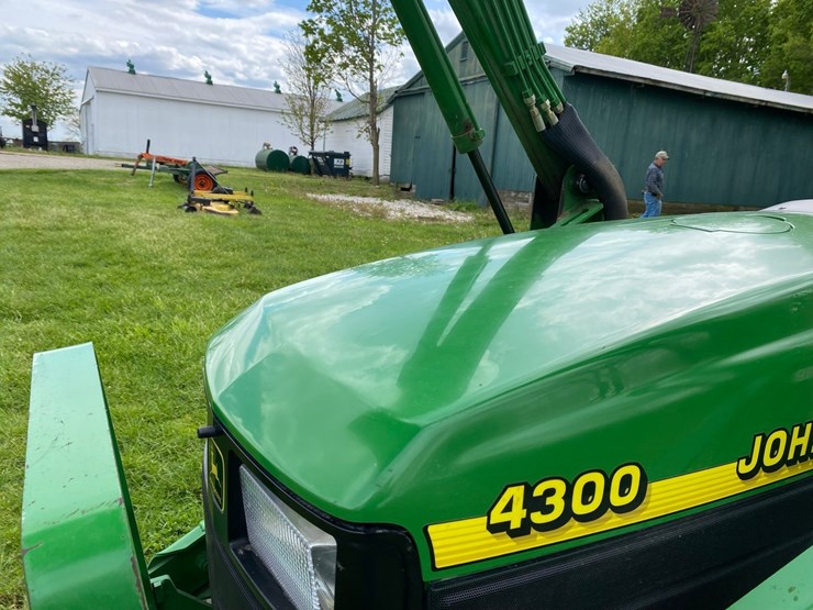 john-deere-4300-image-30