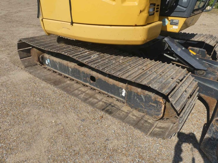 2017-deere-75g-image-10