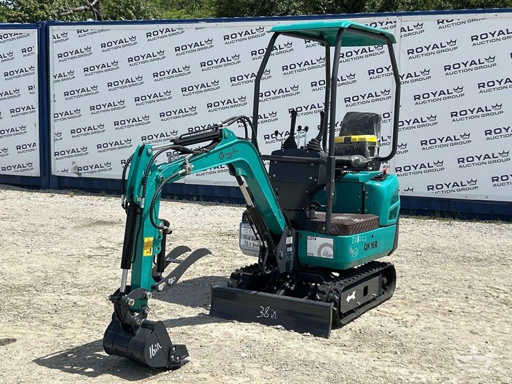 mini-excavator-image-2