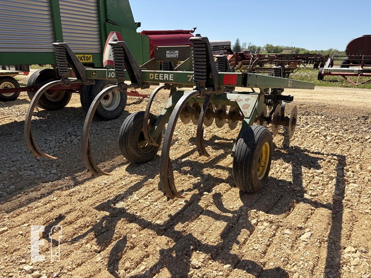 john-deere-714-image-2