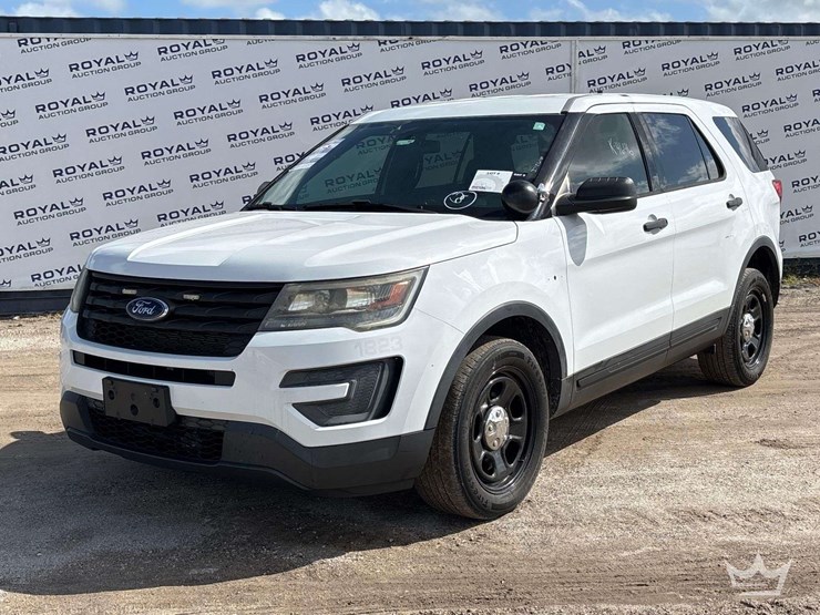 2017-ford-explorer-image-1