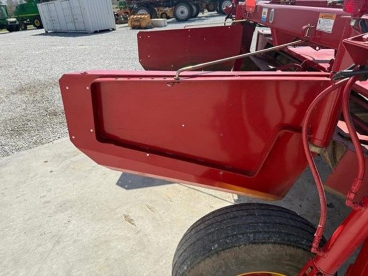 2015-new-holland-7230-discbine-image-21