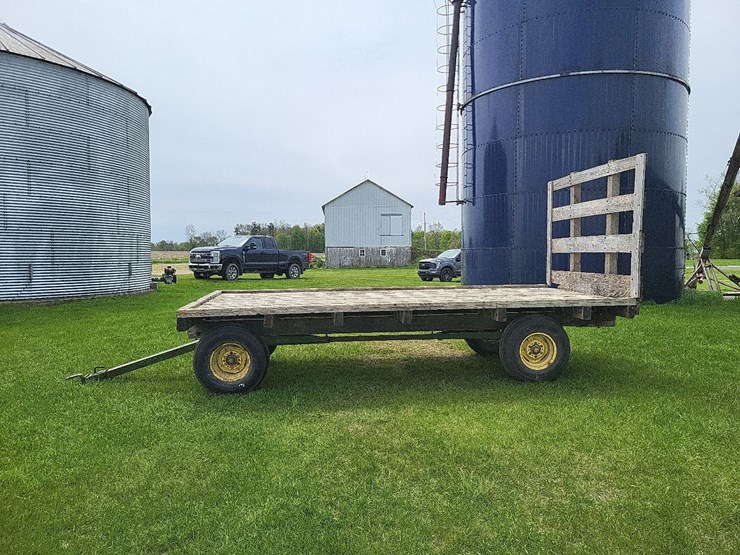 hay-wagon-w/john-deere-running-gear-image-6
