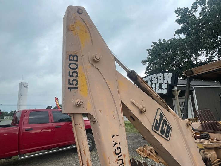 jcb-1550b-image-18