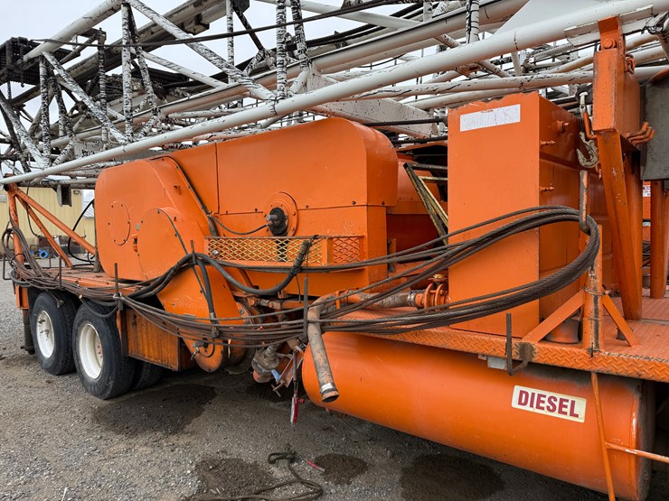 franks-mobilrig-300-1287/160-dtd-ht-96’-215k-4-axle-well-service-workover-rig-image-25