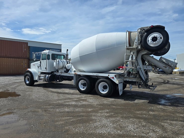 2014-peterbilt-365-image-13