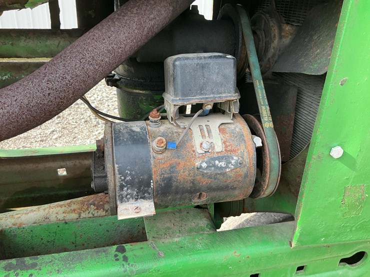 john-deere-b-image-20
