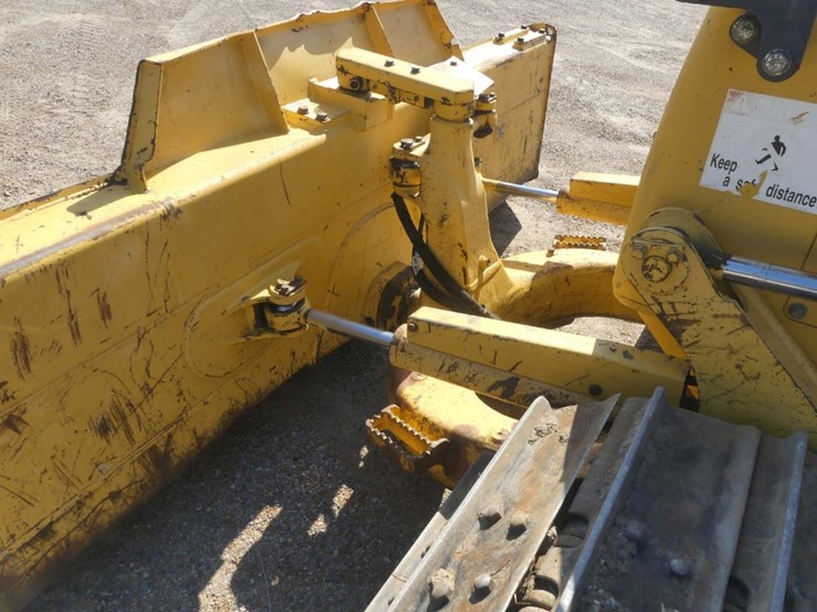 2013-komatsu-d39px-23-image-7