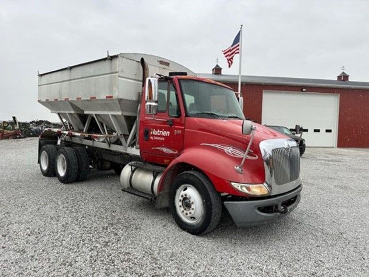 2006-case-ih-8600-image-2