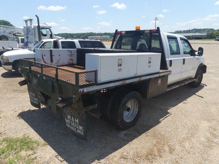 2006-ford-f350-image-3