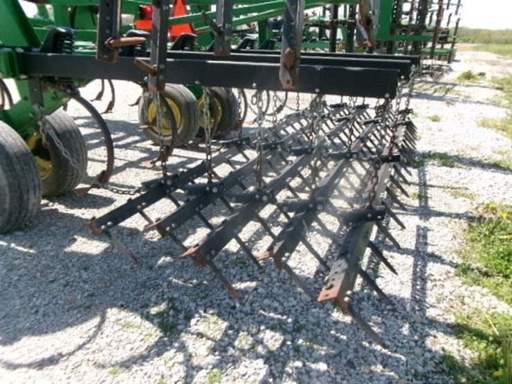 2003-john-deere-2210-image-11