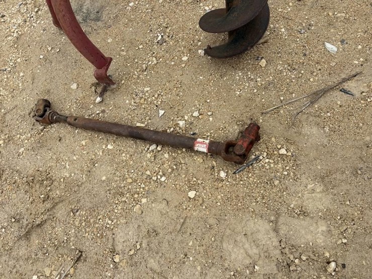 l3---rhino-post-hole-digger-image-5