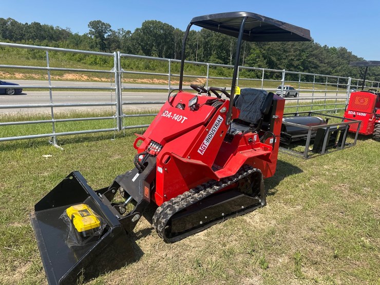 #20695-•-new-agt-sda-140t-mini-skid-steer-image-1