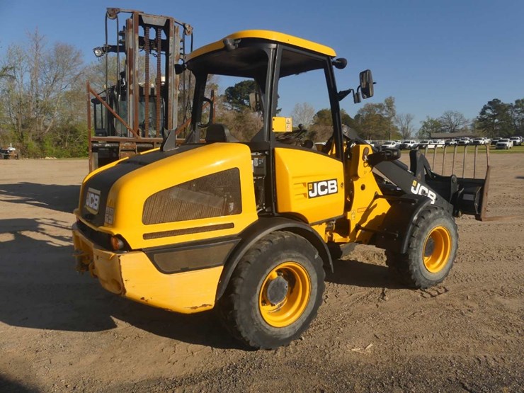 2023-jcb-407-image-3