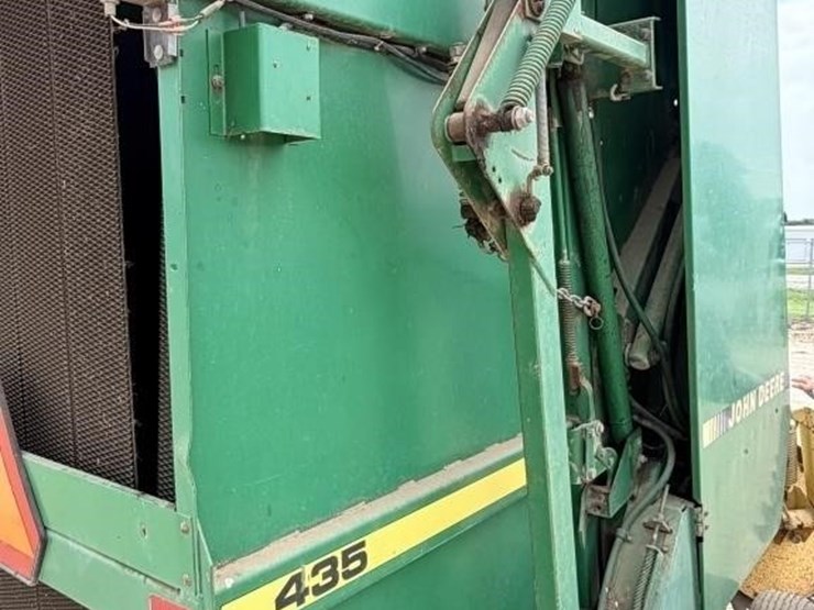 john-deere-435-image-7