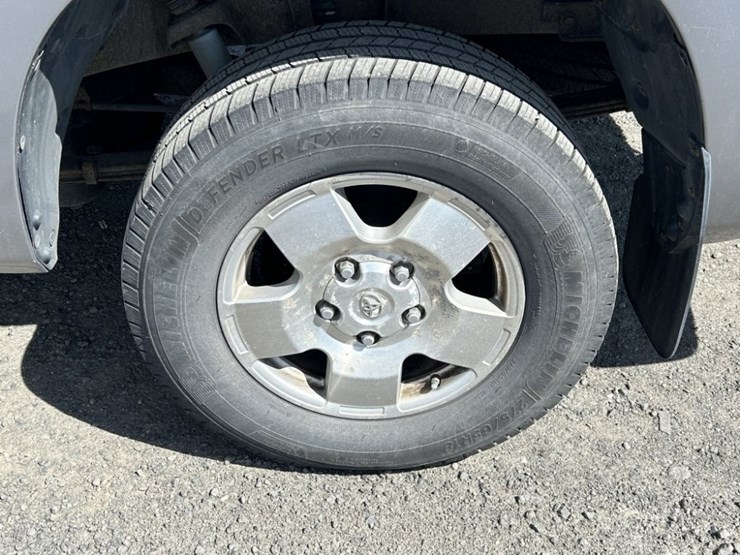 2007-toyota-tundra-sr5-image-35