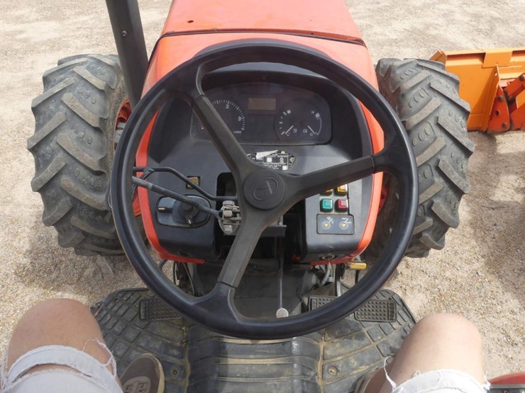 kubota-m8560d-image-13