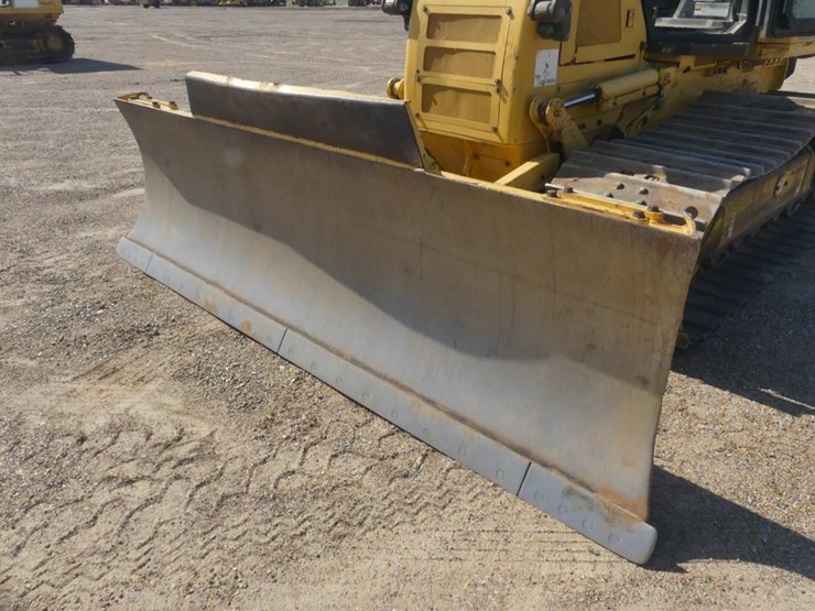 2013-komatsu-d39px-23-image-8