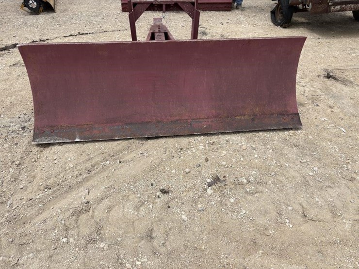 l3---tractor-bulldozer-blade-image-1