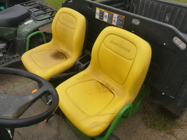 2024-john-deere-gator-image-7