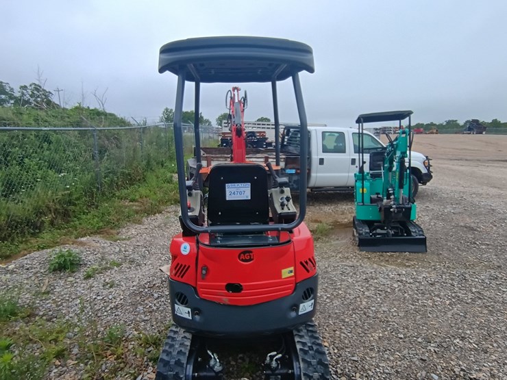 #24707-•-2025-agt-qk20r-mini-escavator-image-2
