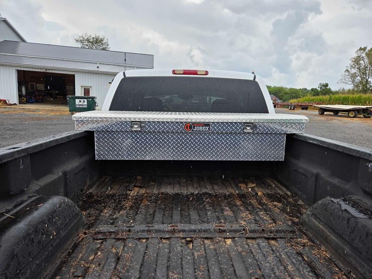 2001-chevrolet-3500-image-21