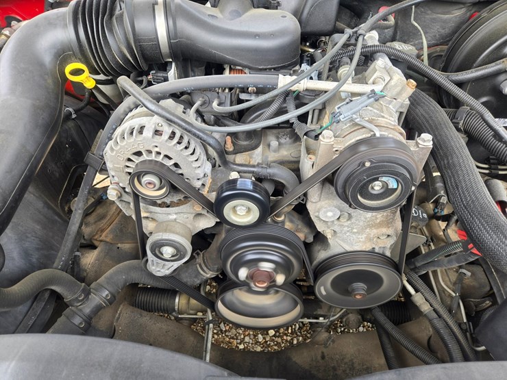 #24356-•-2006-chevrolet-silverado-pickup-truck-image-28
