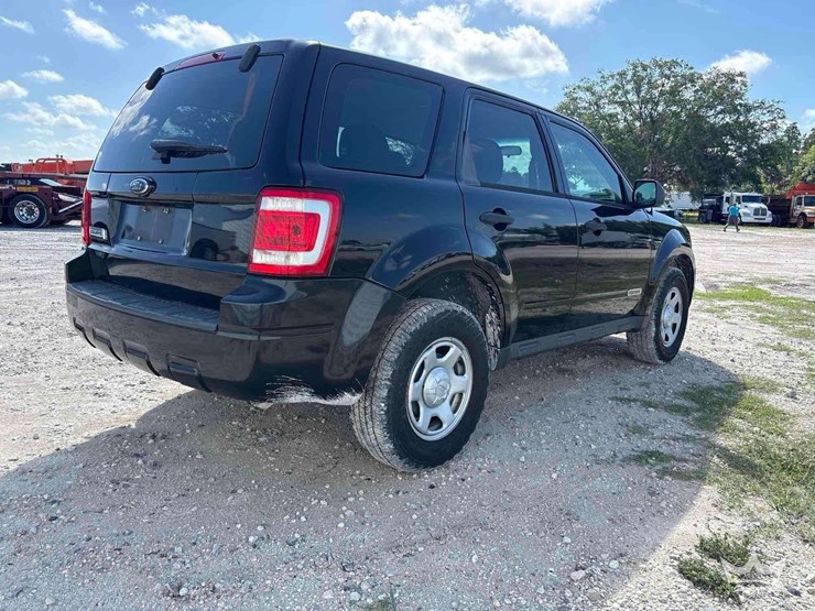 2008-ford-escape-image-3