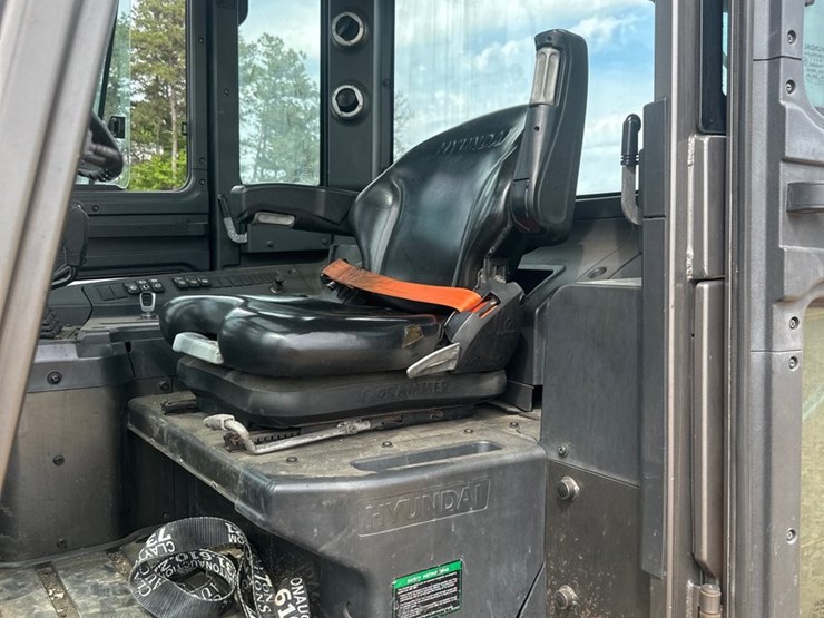 2019-hyundai-70d-9-image-8