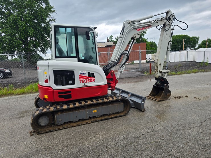 #24032-•-2024-takeuchi-tv350r-excavator-image-15