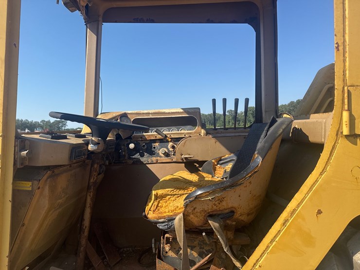 caterpillar-613b-image-6