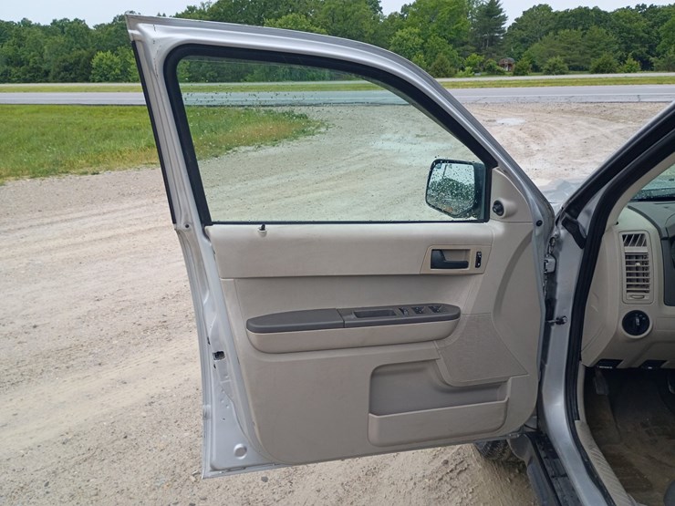 2008-ford-escape-image-27