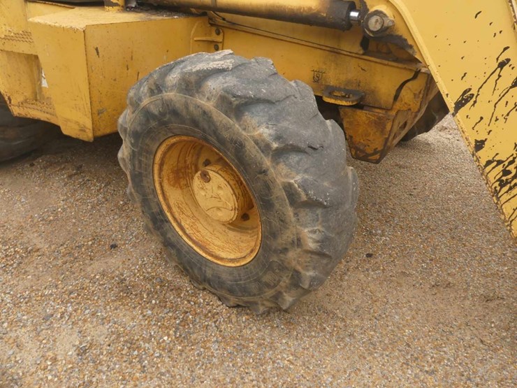 2002-deere-410g-image-11